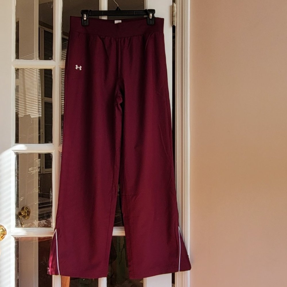 Under Armour Women's Pants Size Medium